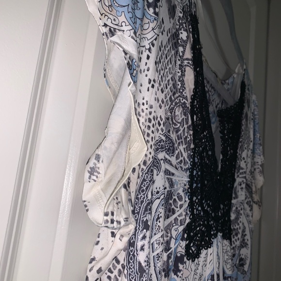 Blue Live and Let Live Blue Top - Picture 10 of 12